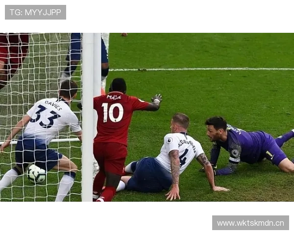 曼联战术体系缺乏稳定性局面渐显，球队表现波动持续影响赛季走势